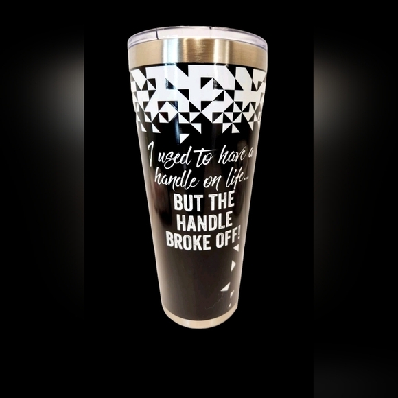 New 32oz Tumbler "I used to have a handle on life ...BUT THE HANDLE BROK… - Picture 7 of 11